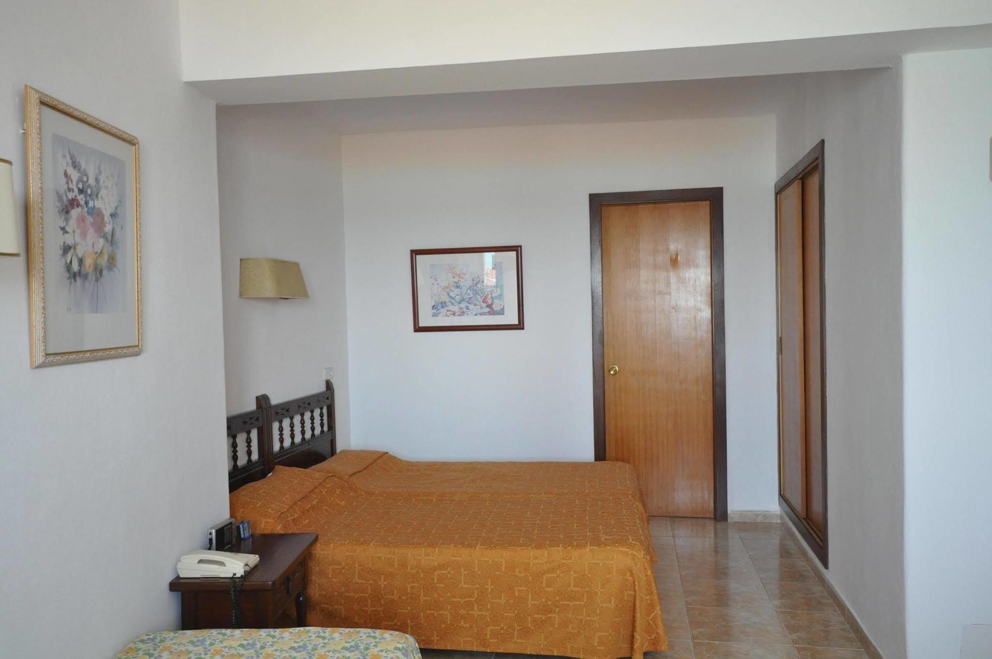 Hotel Encant El Arenal  Bagian luar foto