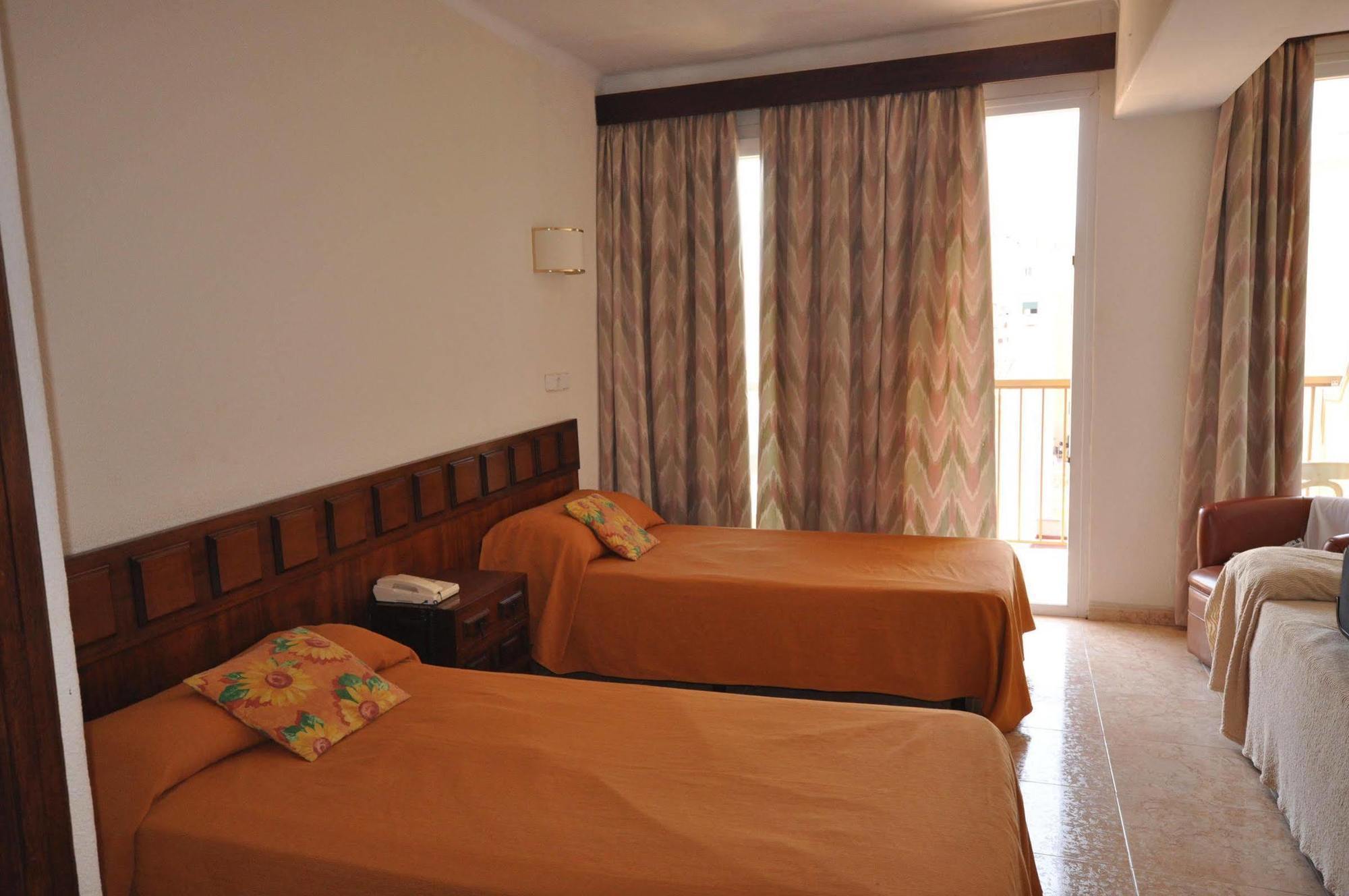 Hotel Encant El Arenal  Bagian luar foto